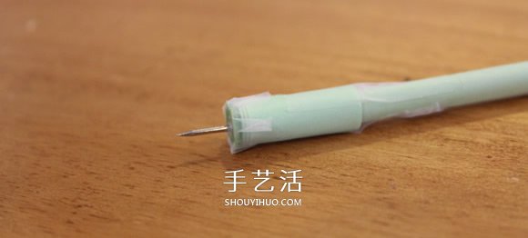 自制纸飞镖的方法- www.aizhezhi.com