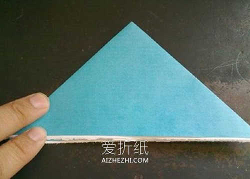 母亲节怎么折纸康乃馨 父亲节康乃馨折法图解- www.aizhezhi.com