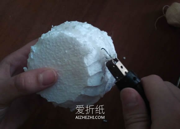 怎么做皱纹纸玫瑰手捧花 皱纹纸手工制作捧花- www.aizhezhi.com