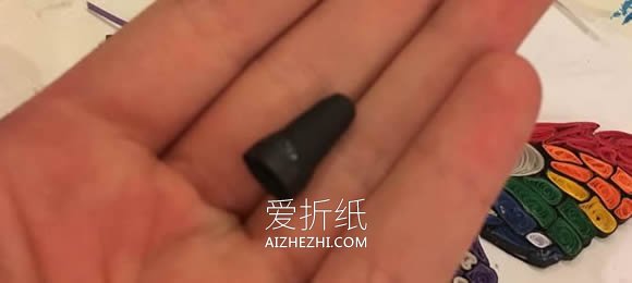 怎么做衍纸蝴蝶的方法 衍纸制作立体彩虹蝴蝶- www.aizhezhi.com