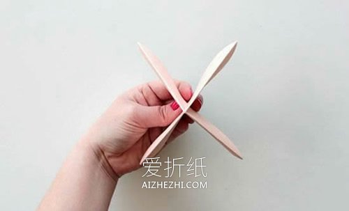 怎么简单折纸花的方法 儿童手工纸花的制作- www.aizhezhi.com