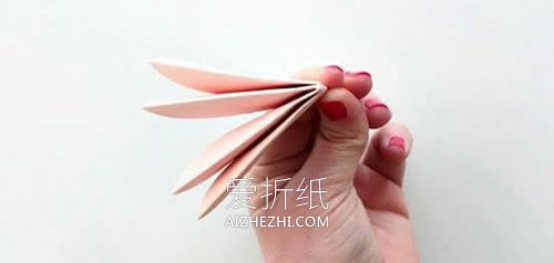 怎么简单折纸花的方法 儿童手工纸花的制作- www.aizhezhi.com