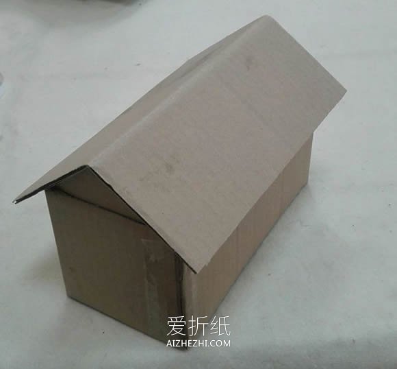 怎么做硬纸板小房子模型的手工制作教程- www.aizhezhi.com