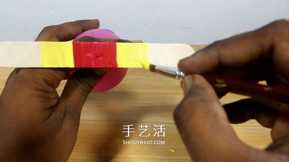 幼儿园自制简易小风扇的手工制作教程- www.aizhezhi.com