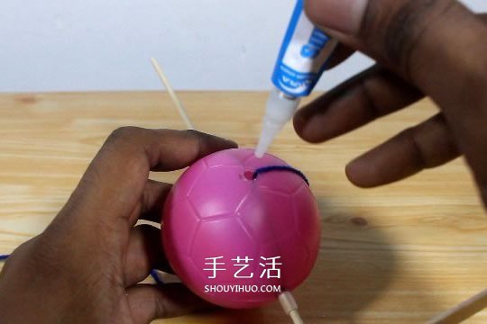 幼儿园自制简易小风扇的手工制作教程- www.aizhezhi.com