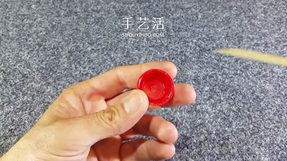 自制电动马达三轮车玩具的科技小制作教程- www.aizhezhi.com