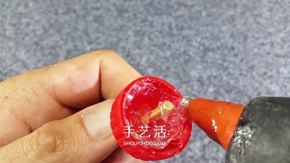 自制电动马达三轮车玩具的科技小制作教程- www.aizhezhi.com