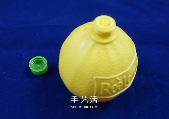 自制幼儿园简易接球玩具的制作方法教程- www.aizhezhi.com