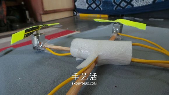 自制简易四轴飞行器的DIY制作方法教程- www.aizhezhi.com