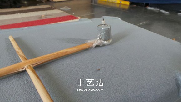 自制简易四轴飞行器的DIY制作方法教程- www.aizhezhi.com