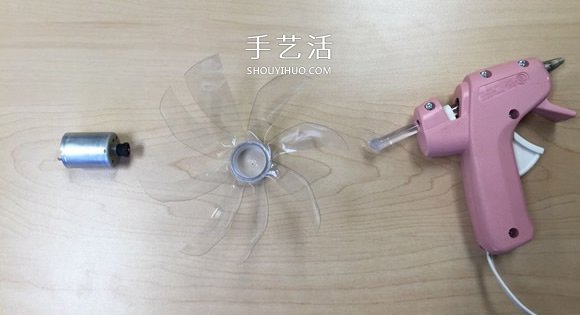 自制电动风力车玩具的制作方法教程- www.aizhezhi.com