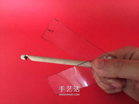 自制弹射旋转竹蜻蜓玩具的制作方法图解- www.aizhezhi.com