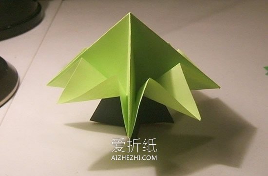 立体圣诞树的折法图解- www.aizhezhi.com