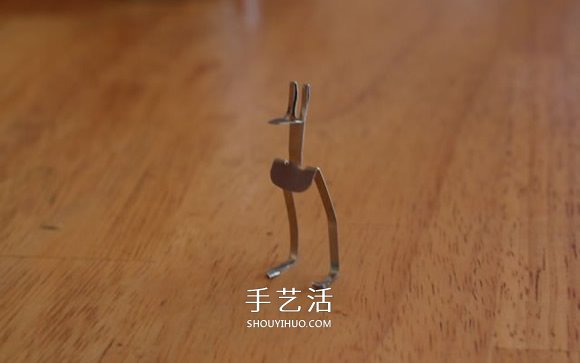 发夹手工制作袋鼠图解- www.aizhezhi.com