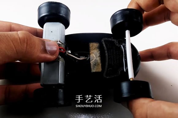 旧鼠标手工制作电动玩具车的教程- www.aizhezhi.com