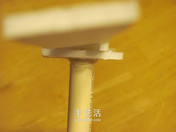 泡沫板手工制作竹蜻蜓玩具图解教程- www.aizhezhi.com