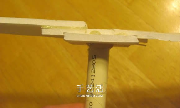 泡沫板手工制作竹蜻蜓玩具图解教程- www.aizhezhi.com