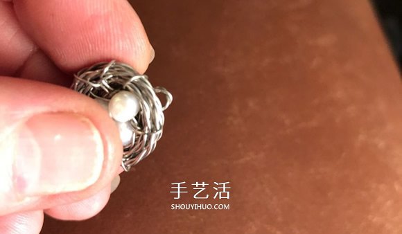 金属丝手工制作创意鸟巢耳环图解教程- www.aizhezhi.com