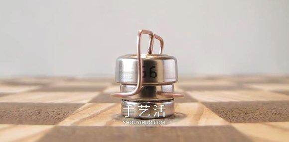 微型磁铁电机DIY 放上铜线就能悬空旋转！- www.aizhezhi.com