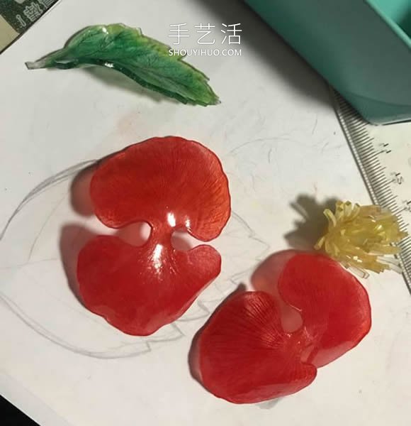 热缩片手工制作罂粟花胸针的做法教程- www.aizhezhi.com