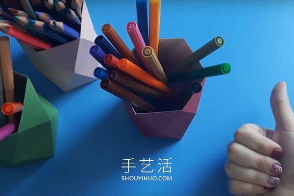 小学生用卡纸手工制作笔筒做法- www.aizhezhi.com