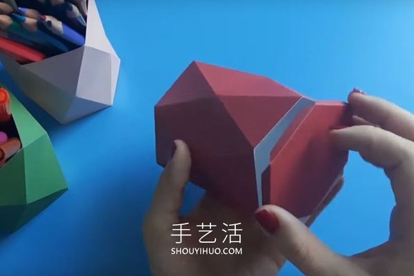 小学生用卡纸手工制作笔筒做法- www.aizhezhi.com